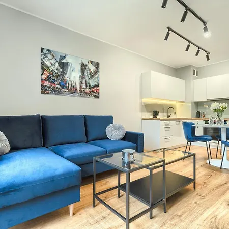 Exclusive Forty Estetino